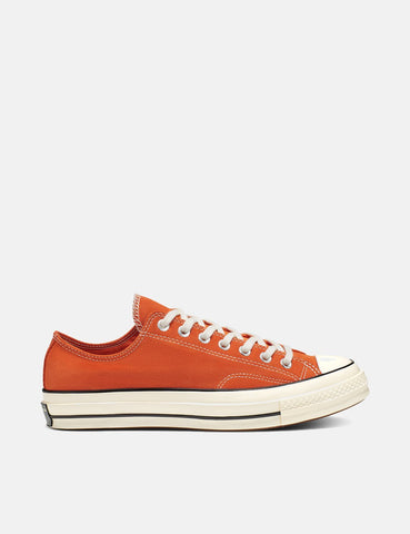 Converse Chuck Taylor Low 166217C 70er (Suede) - Lagerfeuer-Orange / Schwarz / Reiher