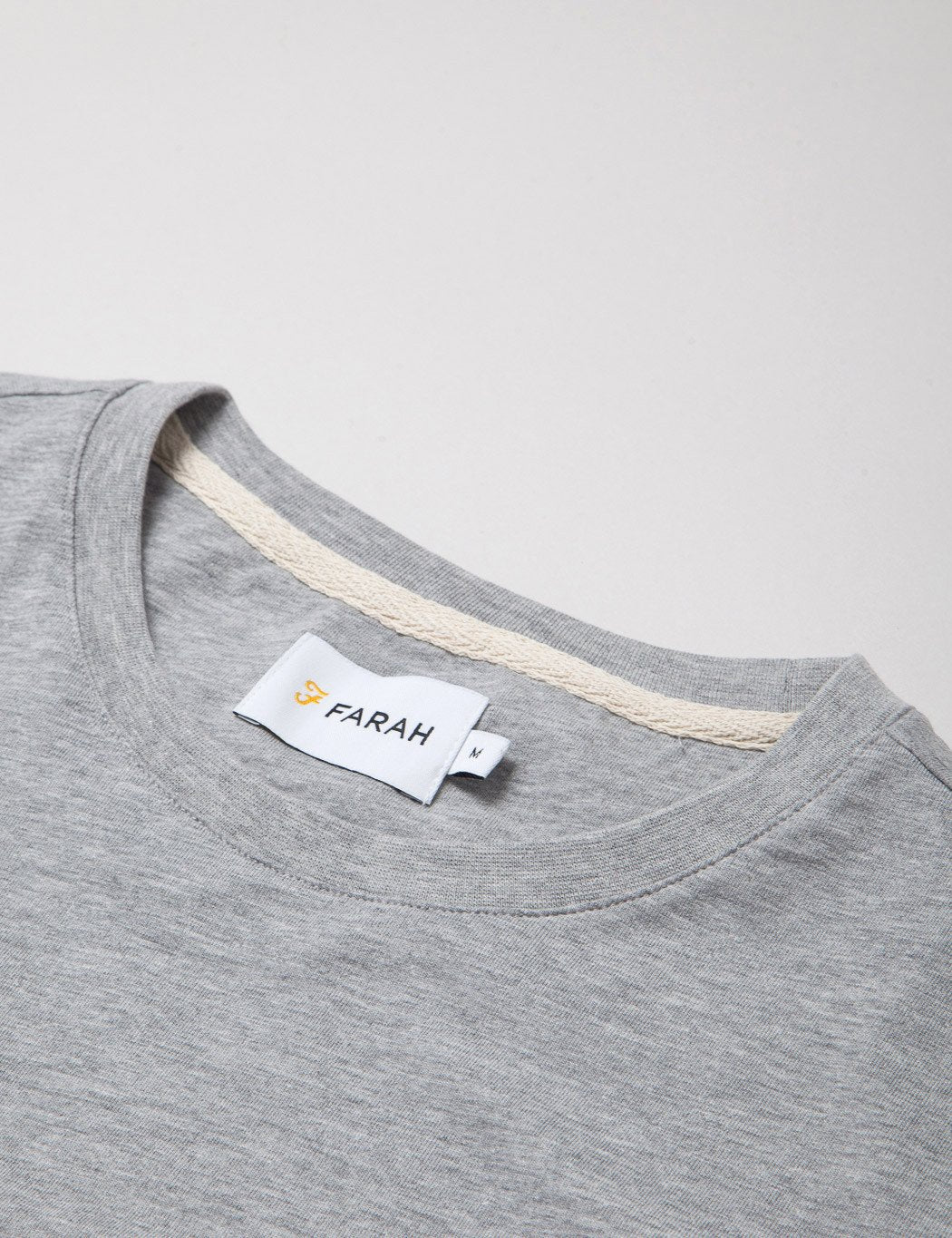 Farah Millington T-Shirt - Grau / Seeschaumgummi