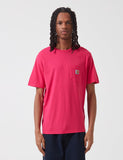 Carhartt-WIP-Taschen-T-Shirt - Ruby-Rosa