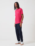 Carhartt-WIP-Taschen-T-Shirt - Ruby-Rosa