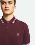 Fred Perry mit Doppelstreifen-Polo-Hemd - Mahagoni / Sky / Natural