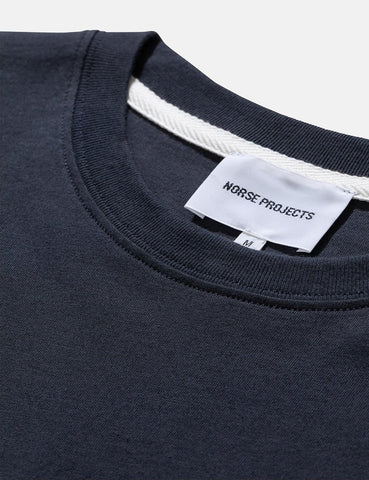 Norse Projects Johannes Taschen-T-Shirt - Schiefer-Grau