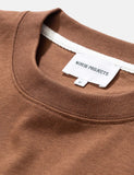 Norse Projects Johannes Taschen-T-Shirt - Ente Brown