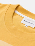 Norse Projects Johannes Block Streifen-T-Shirt - Sunwashed Gelb